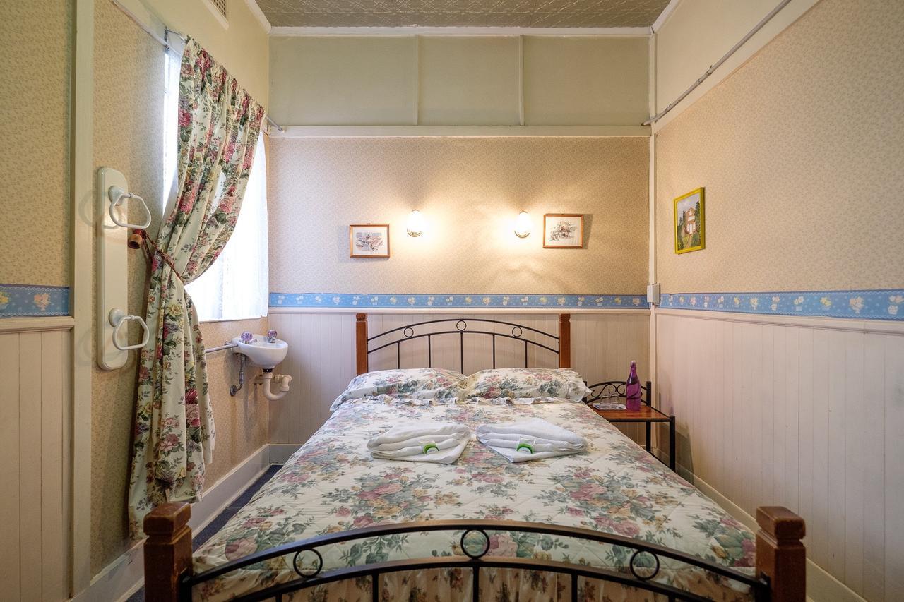 Annie'S Shandon Inn Brisbane Extérieur photo