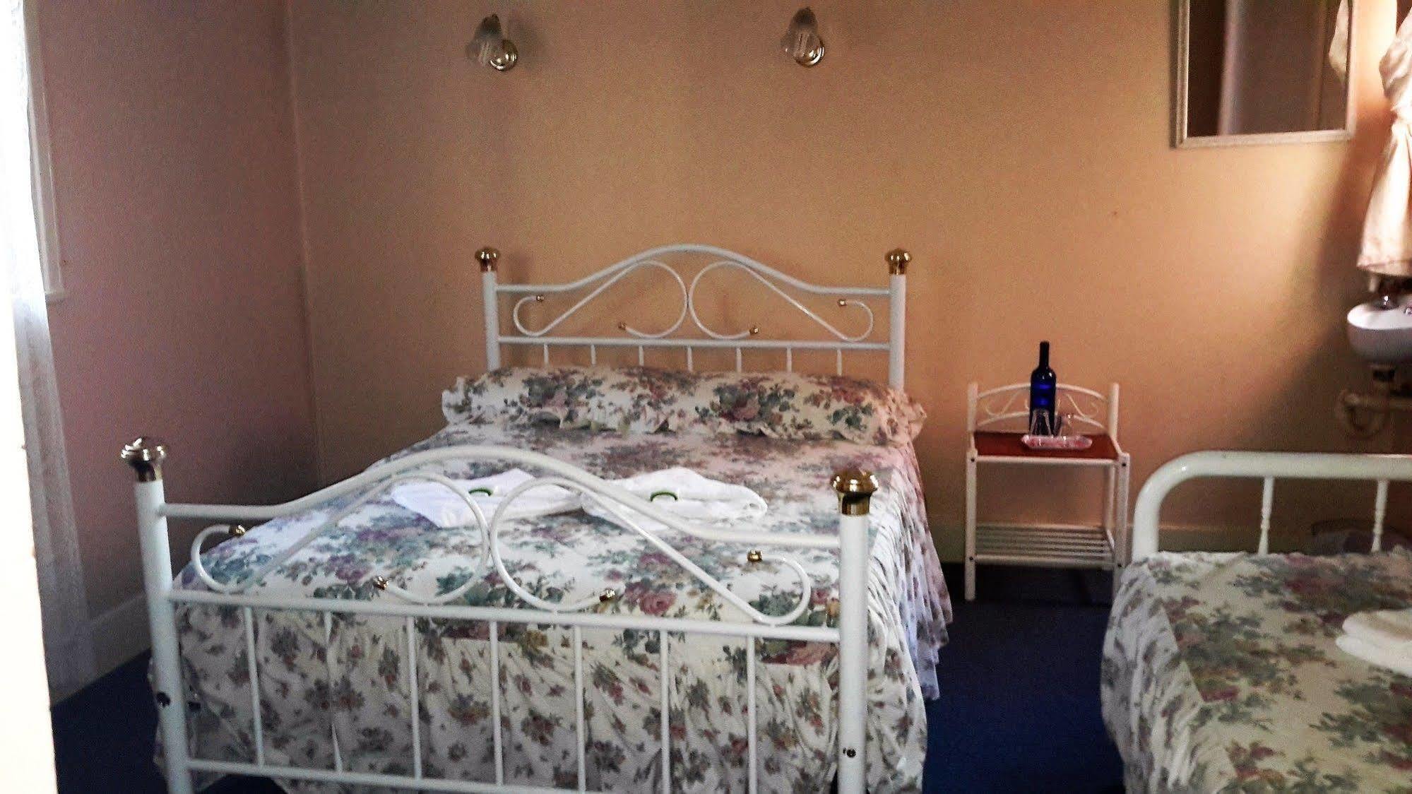 Annie'S Shandon Inn Brisbane Extérieur photo
